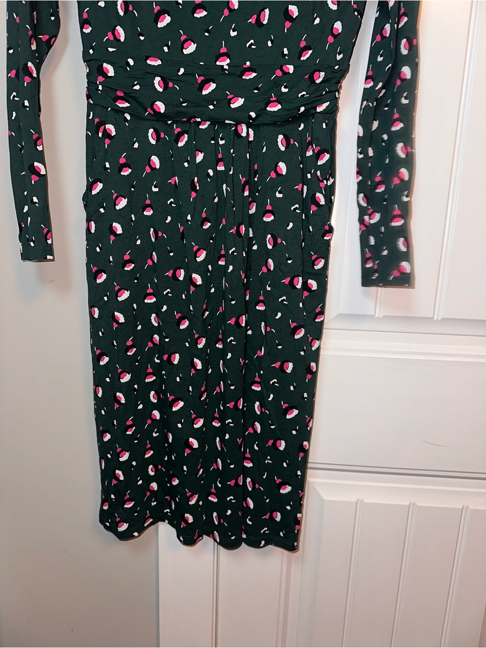 Boden Size 6L Green Long-Sleeve Printed Midi Dress with Pink Accents - Picture 8 of 13